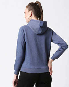 Sweat à capuche bleu pour femme, fermeture éclair intégrale, polaire doux et chaud, manches longues, poches avant, option logo personnalisé, confortable, décontracté pour l'hiver, 100% coton - Product Image 3