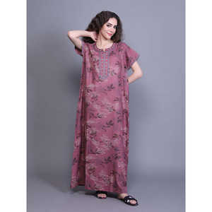 Conjunto de Bata de Noche Estampada de Estilo Alpino con Bolsillo Lateral y Bordado en el Escote, Tejido Suave, para Novias, ODM Personalizable, con Cordón Ajustable, 3 Piezas - Product Image 5