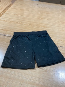 กางเกงขาสั้นตาข่ายประดับพลอยเทียมสีทึบสำหรับผู้ชายและผู้หญิงเป็นมิตรกับสิ่งแวดล้อมสไตล์สตรีทกันน้ำ - Product Image 5