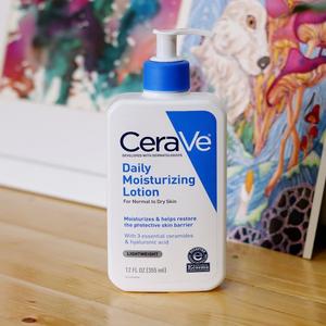 Loción hidratante diaria Cerave de calidad superior, espuma hidratante para el cuidado de la piel, manteca de karité, ingredientes veganos, blanqueamiento con vitamina C - Product Image 5