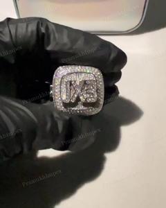 Moissanite Diamond Sterling Silver Hip Hop Rapper Style Iced Out Anillo de letra de nombre inicial personalizado para hombres a precio mayorista - Product Image 1