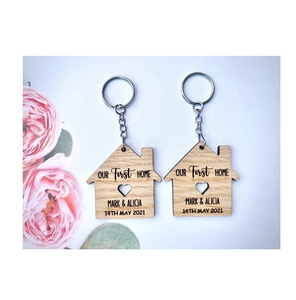 LLavero de madera ecológico hecho a mano de la mejor calidad para elementos esenciales elegantes de todos los días disponibles a precio mayorista - Product Image 1