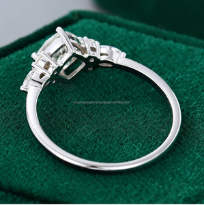 Vente chaude bague de fiançailles et de mariage de luxe pour femme en argent sterling 925 avec diamant et moissanite plaqué or pour cadeau - Product Image 4