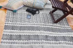 พรมผ้าคอตตอนหลากสี100% ดีไซน์ลายซิกแซกพรมหลากสีด้วยการปักที่ยอดเยี่ยมสำหรับการใช้ชีวิตในบ้านและตกแต่งรถยนต์ - Product Image 2