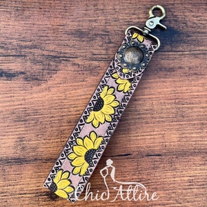 Top vente Western usiné à la main en cuir tournesol bracelet lanière porte-clés personnalisé en cuir véritable porte-clés Cowgirl cadeaux - Product Image 1