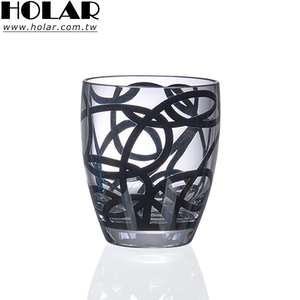 Holar-vaso bajo de plástico negro, hecho en Taiwán - Product Image 1