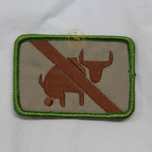 Écussons thermocollants avec logo personnalisé Écussons à lettres à coudre pour vêtements Écussons tissés à broderie avec boucles et crochets - Product Image 5