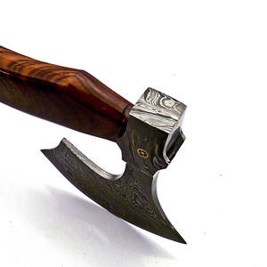 Hache décorative d'extérieur, tête en acier à motif artisanal, manche en bois poli, pour cadeau, exposition et collection - Product Image 5