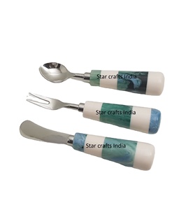 Cuillère et ensemble de fruits de style japonais couverts de cuisine en acier inoxydable avec fourchette et couteau plaqués argent lot de 3 - Product Image 1