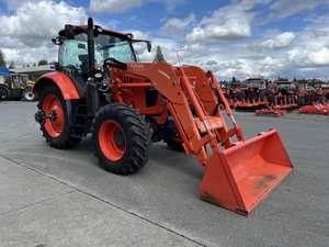 Tractor M7-172 PREMIUM 2021 - Solución Agrícola Avanzada de Alta Potencia - Product Image 2