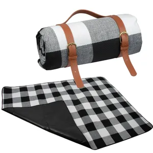 Tappetino da Picnic Personalizzato LINDA per Pranzi all'Aperto e Merchandising - Product Image 1