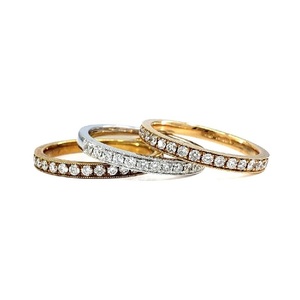 Bijoux sur mesure avec logo, meilleure qualité, or massif 18 carats tricolore, diamant naturel serti pavé, petite alliance classique pour mariage et fête - Product Image 2