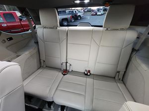 รถแคลิฟอร์เนีย-เดอ-ซี แคดิลแลค เอสคาเลด พรีเมียม ลักชัวรี แพลตตินัม ปี 2023 ขับเคลื่อน 4 ล้อ สภาพใช้งาน 1000% พร้อมส่ง - บริการส่งถึงบ้าน - Product Image 3