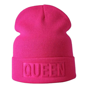 Gorro de lana con relieve personalizado de alta calidad para mujer 100% acrílico invierno liso teñido cálido gorros de diseñador de punto para mujer - Product Image 1