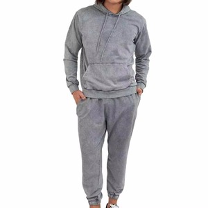 Ensemble de survêtements de fitness en velours pour hommes, sweat à capuche et pantalon personnalisés à double poche lavés à l'acide, costume de printemps en tissu éponge respirant et velours pour adultes - Product Image 1