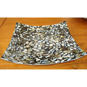 Plat décoratif en coquillages polis écologiques, motif mosaïque, 20 cm - Product Image 1