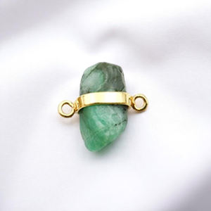 Conector de piedras preciosas Esmeralda en bruto joyería DIY collar de piedra natal crudo 12-14 MM conector de piedras preciosas al por mayor - Product Image 1