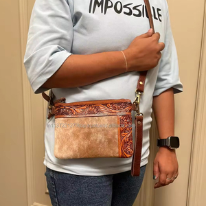 Nueva llegada occidental estampado cuero de vaca nuevo elegante bolso tallado a mano de cuero borla Boho pelo en ocultar Sling Bag - Product Image 2