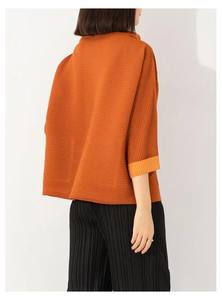 Camisa Casual Retro Elástica de Un Solo Pecho para Mujer, Nueva Colección de Otoño, Talla Grande con Pliegue Horizontal y Estampado Sólido - Product Image 4