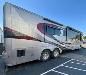 Autocaravana Usada en Buen Estado, Modelo 2010, C-O-U-N-T-R-Y RV C-O-A-C-H INSPIRE 360 VENICE, Disponible para la Venta - Product Image 3