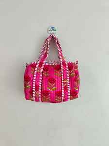 Mini Bolso de Lona Acolchado de Algodón con Estampado Floral, Ecológico y Sostenible, Hecho a Mano en Rajasthan con Cierre de Cremallera - Product Image 6