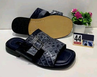 Grosir sandal Arab Saudi pria kualitas tinggi sandal Arab Saudi dengan berbagai desain nyaman ujung persegi penutup Slip-On
