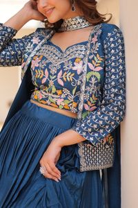 Lehenga choli งานปักแบบโมเดิร์นสำหรับผู้หญิงราคาดีที่สุดในเทศกาลอินเดีย lehenga choli & Koti - Product Image 4