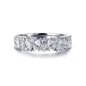 Bague en diamant de laboratoire certifié, élégante et étincelante, fabriquée à la main, or massif 14 carats, F-SI1, sertissage pavé, produit authentique - Product Image 2