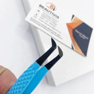 Pinzas Profesionales para Extensión de Pestañas con Punta de Fibra Redonda, Acero Sostenible, Logotipo Personalizado Grabado, Pinzas de Belleza - Product Image 1