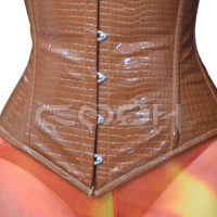 Corset Overbust en PVC effet peau animale marron, respirant, grande taille, avec fermeture avant à agrafes et laçage arrière, idéal pour les soirées