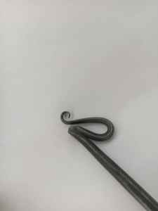 โต๊ะทำอาหารรสเลิศที่ทำจากเหล็กสแตนเลสพร้อมกระจกและการตกแต่งสีดำ - Product Image 4