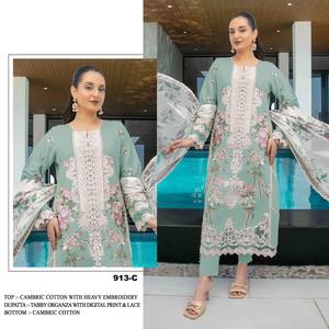 Costume en coton cambric pur de qualité supérieure pour femme avec séquence brodée lourde et travail de fil idéal pour les fêtes et les vêtements de fête - Product Image 3