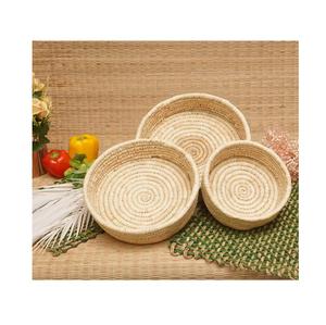 Sabai Panier circulaire écologique Artisanat élégant tissé à la main pour l'organisation de stockage décoratif Espaces de vie durables - Product Image 1