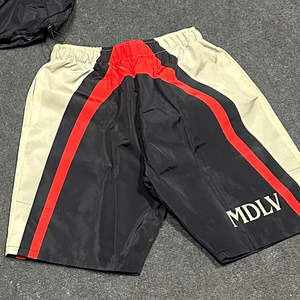 Conjunto de nailon cortavientos ligero personalizado para hombre, chaqueta cortavientos, pantalones cortos de nailon con logotipo personalizado, chándal a prueba de viento - Product Image 4