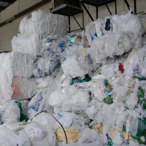 Residuos de Película de LDPE en Fardos 100% Naturales Disponibles a Precios de Fábrica al por Mayor / Residuos de Plástico de Película de LDPE 98-2 para Reciclaje - Product Image 6