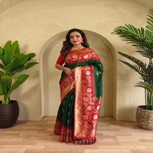 Sari de Seda Elegante de Dos Tonos VASTRA COTTAGE con Tejido Zari en Toda la Superficie, Pallu de Contraste, Sari Tradicional para Fiestas - Product Image 6