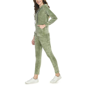 Elegante chándal de terciopelo de talla grande para mujer Sudadera con capucha acogedora con pantalones ajustados para correr Diseñado para mujer Moda cómoda Ropa diaria - Product Image 3
