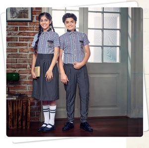 Conjunto de Uniforme Escolar Textil de Alta Calidad Personalizado OEM con Talla Personalizada - Product Image 2