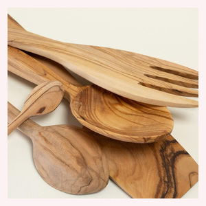 Exquisita cuchara agitadora de madera de olivo, herramienta de cocina de madera ligera, sostenible y antiadherente para cocinar todos los días - Product Image 1