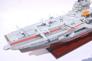 Gia Nhien Fabricant Approuvé Conception Personnalisée Low quantité minimale de commande Air Craft Carrier HMAS MELBOURNE R21 ARTISANAT EN BOIS - Product Image 3