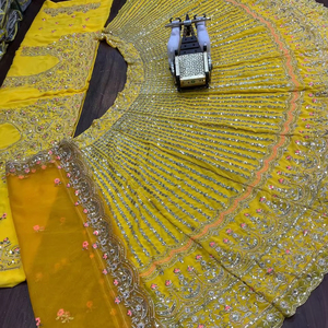 Hermosa ropa de fiesta Lehenga con 4 metros acampanado Fox Georgette Lentejuelas Bordado Trabajo - Product Image 1