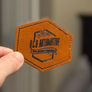 Patchs en cuir véritable PU personnalisés en gros avec étiquettes de logo de forme de taille personnalisée patchs en cuir - Product Image 1