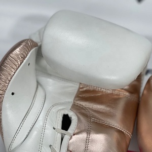 Guantes de Boxeo Personalizados con Cordones, Diseño Personalizado, Cuero Genuino, para Kickboxing, Artes Marciales Mixtas (MMA), en Oferta - Product Image 6