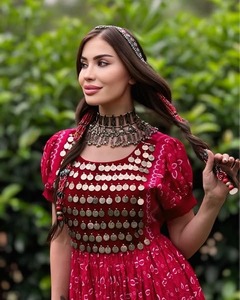 Impresionante Atuendo Étnico Afgano Vintage de Manga Larga de Chifón para Mujer con Bordado Colorido para Celebraciones y Festivales - Product Image 4