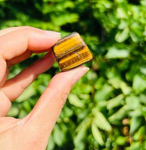 Pierres de dégringolade d'oeil de tigre de haute qualité cristaux en vrac Feng Shui polis pour la guérison en gros - Product Image 2