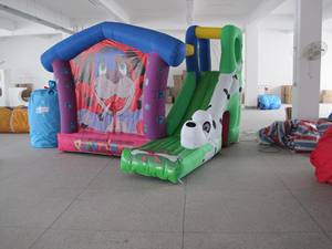 Château gonflable en nylon à thème de chien coquelicot pour les sauts et les glisse des enfants, utilisation en garderie en plein air - Product Image 3