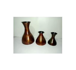 Vase à fleurs en métal de qualité supérieure lourd finition durable fabriquée en fer pour le style de maison haut de gamme ou les occasions de mariage - Product Image 1