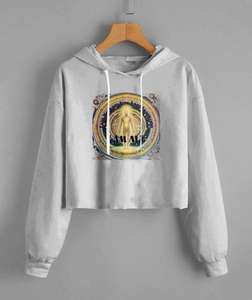 Sudadera con Capucha Corta Premium para Mujer, Elegante, Cómoda, Tejido de Felpa de Alta Calidad, Diseño Moderno Estampado, Ropa Casual de Invierno - Product Image 3