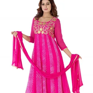 Gota Patti kain Georgette Premium wanita panjang Anarkali Kurti dipasangkan dengan celana dan Set Dupatta dalam Fuchsia merah muda grosir