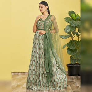 Readymade Lehenga Choli pour les mariées et les demoiselles d'honneur ensemble de vêtements ethniques indiens entièrement cousus - Product Image 1